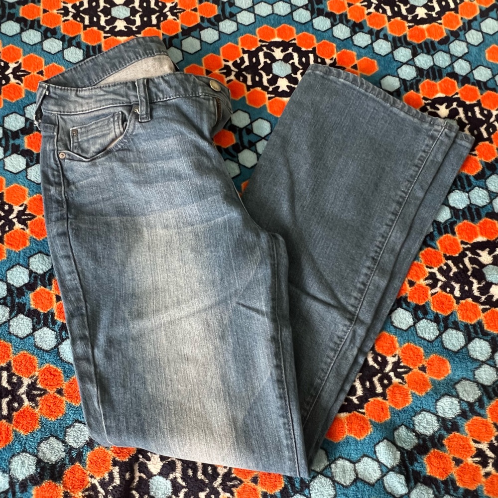 Gap Women’s Premium Mid Rise Light Blue Denim Jeans Bootcut